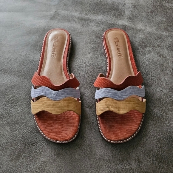 Madewell The Wave Slide Sandal in Colorblock Lizard Embossed Leather. - Picture 3 of 6